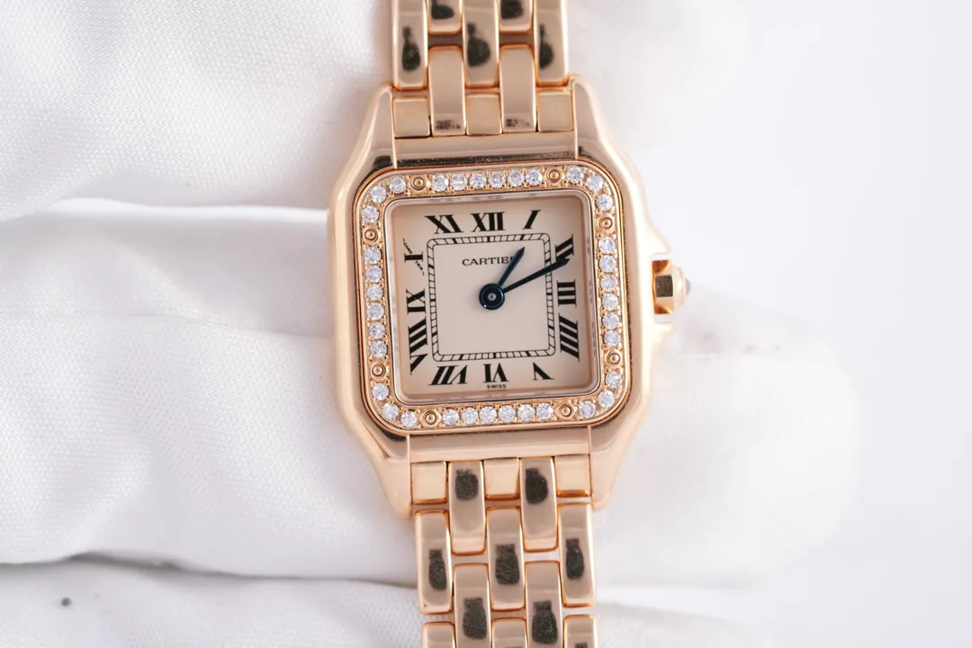 Cartier Panthère, Ref. WJPN0088, silver dial, 18K Rose Gold case luxury watch – view 2