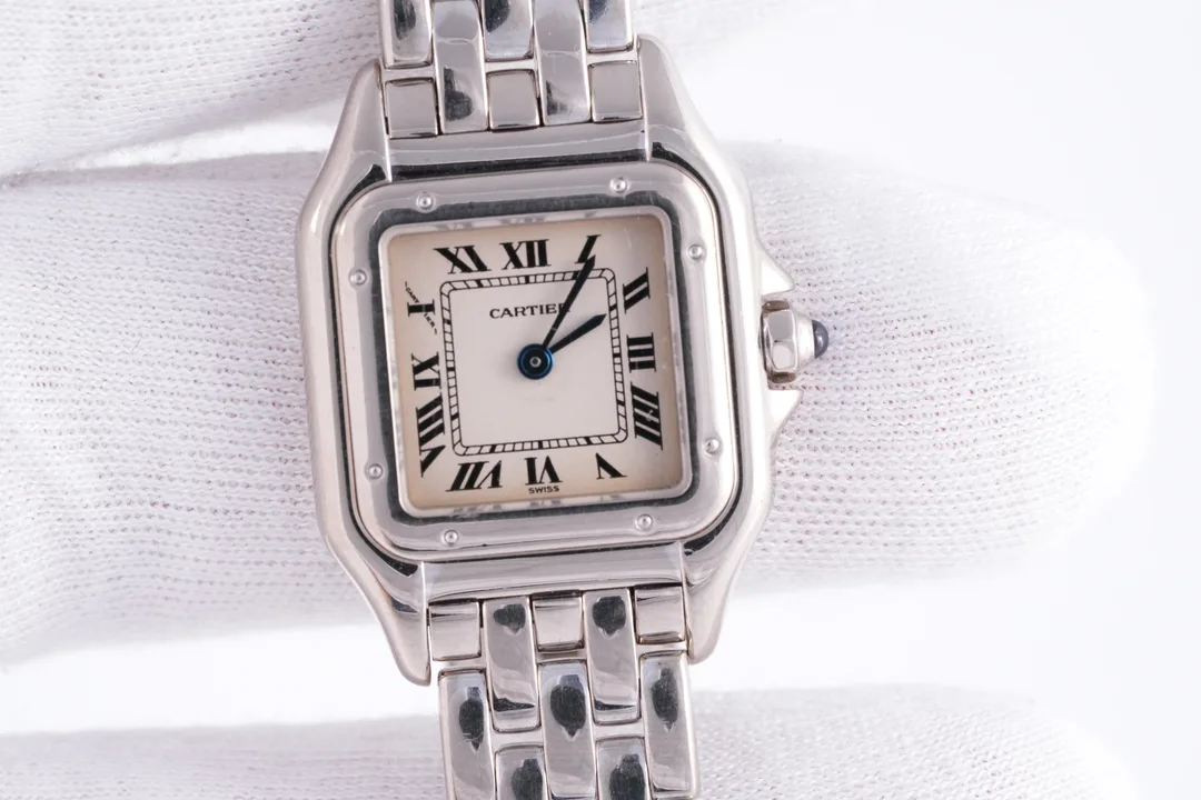 Cartier Panthere, Ref. W25016F3, white dial, 18K White Gold case luxury watch – view 2