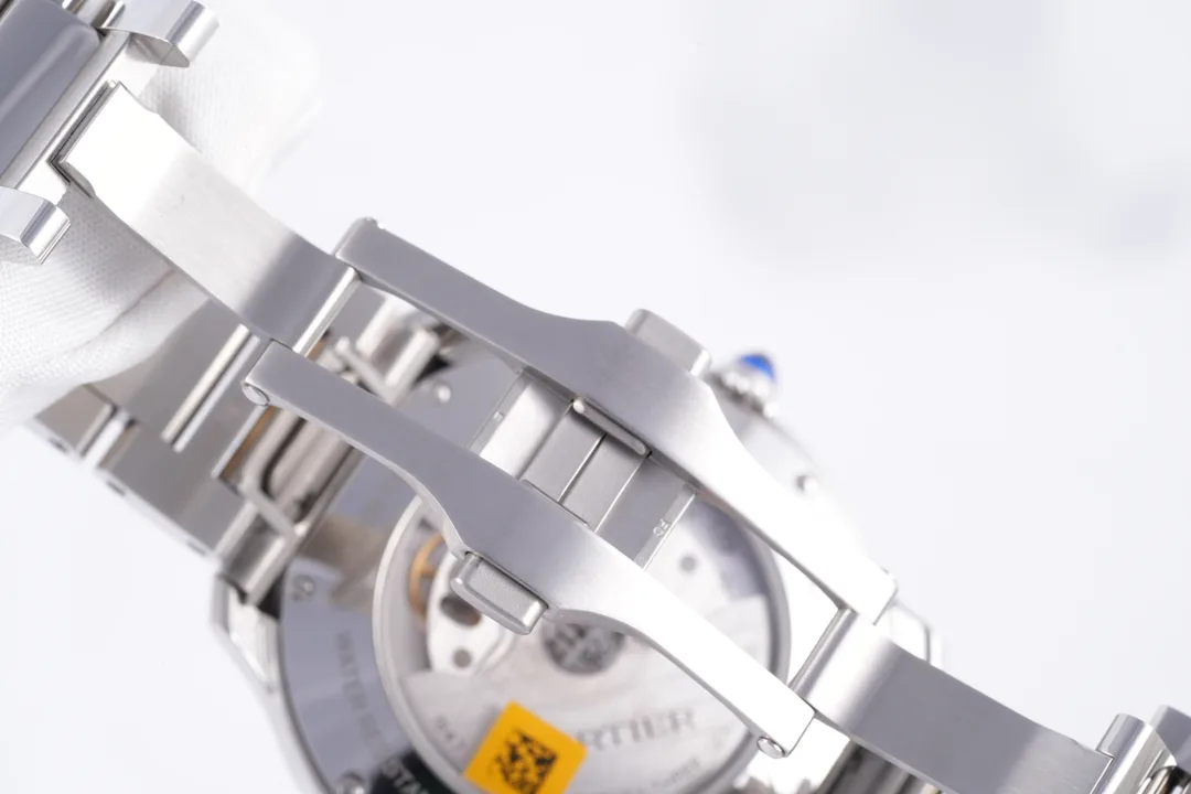Cartier Ronde de Cartier, Ref. WSRN0035, silver dial, Stainless Steel case luxury watch – view 2