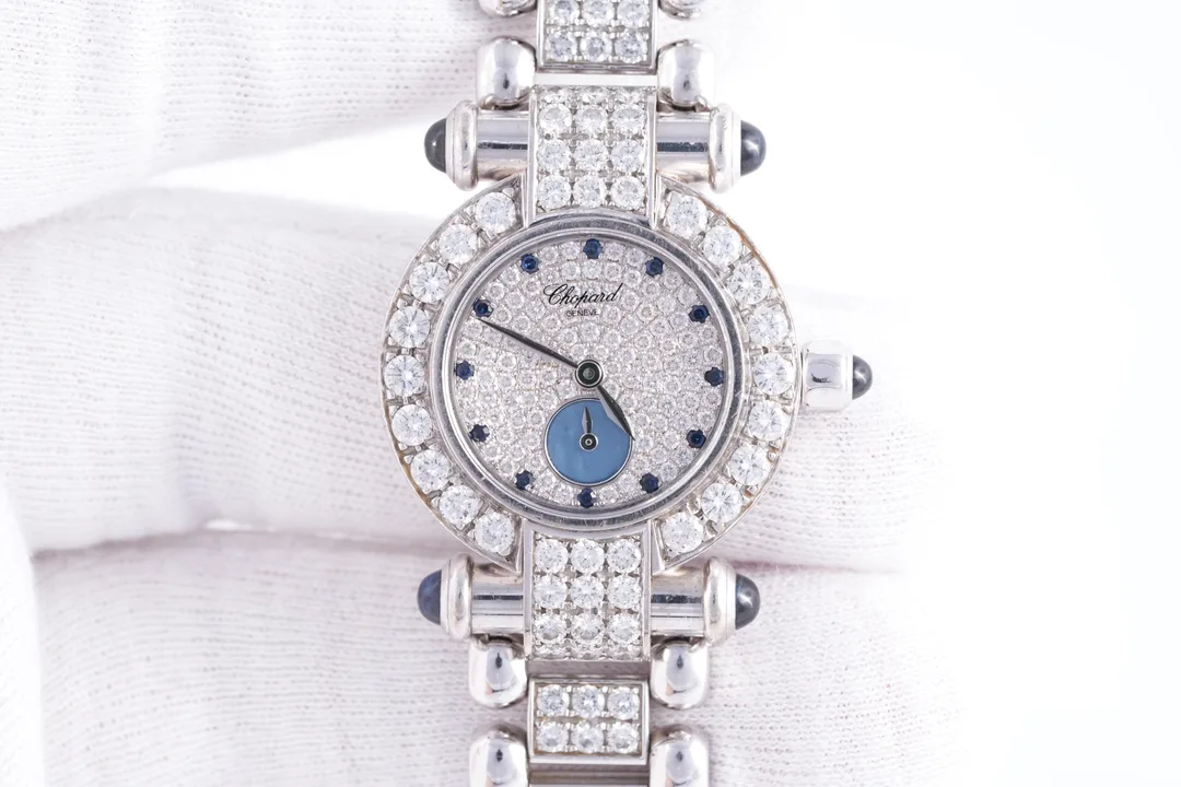 Chopard Imperiale, pavé diamond dial, 18K White Gold case luxury watch – view 4