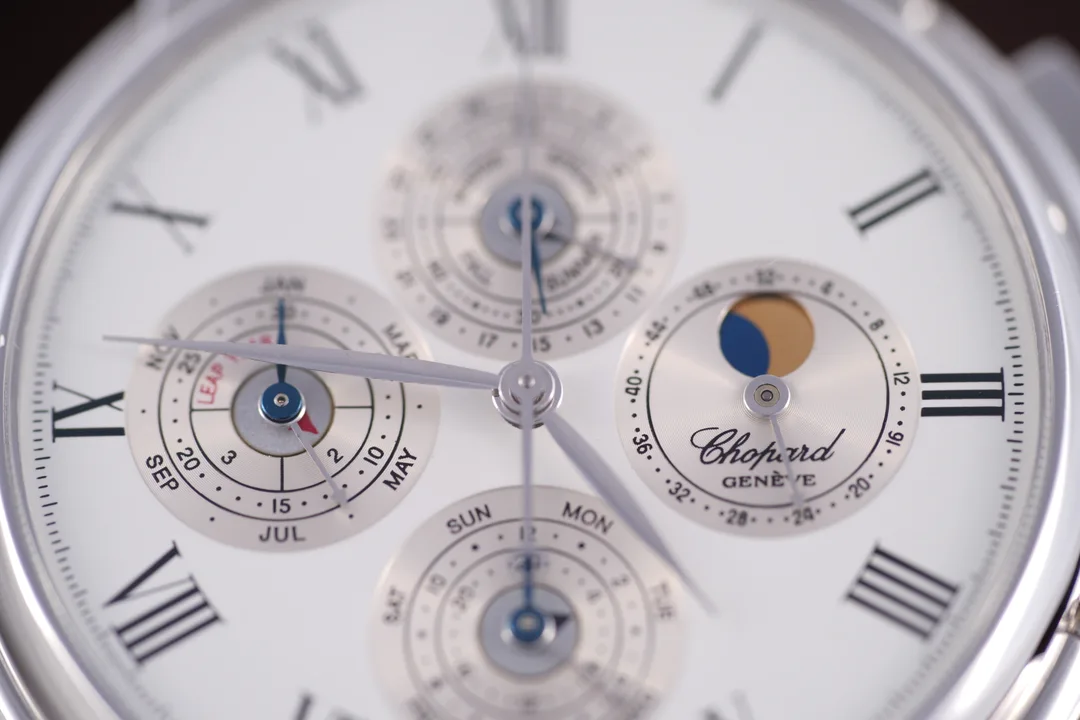 Chopard Quantieme Perpetual, Ref. 36/91224, white dial, Platinum case luxury watch – view 7