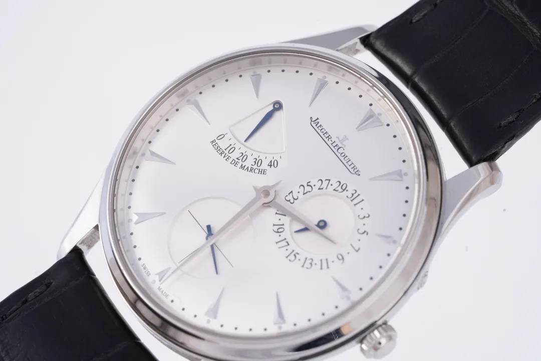 Jaeger-LeCoultre Master Ultra Thin Réserve de Marche, Ref. Q1378420, silver dial, Stainless Steel case luxury watch – view 2