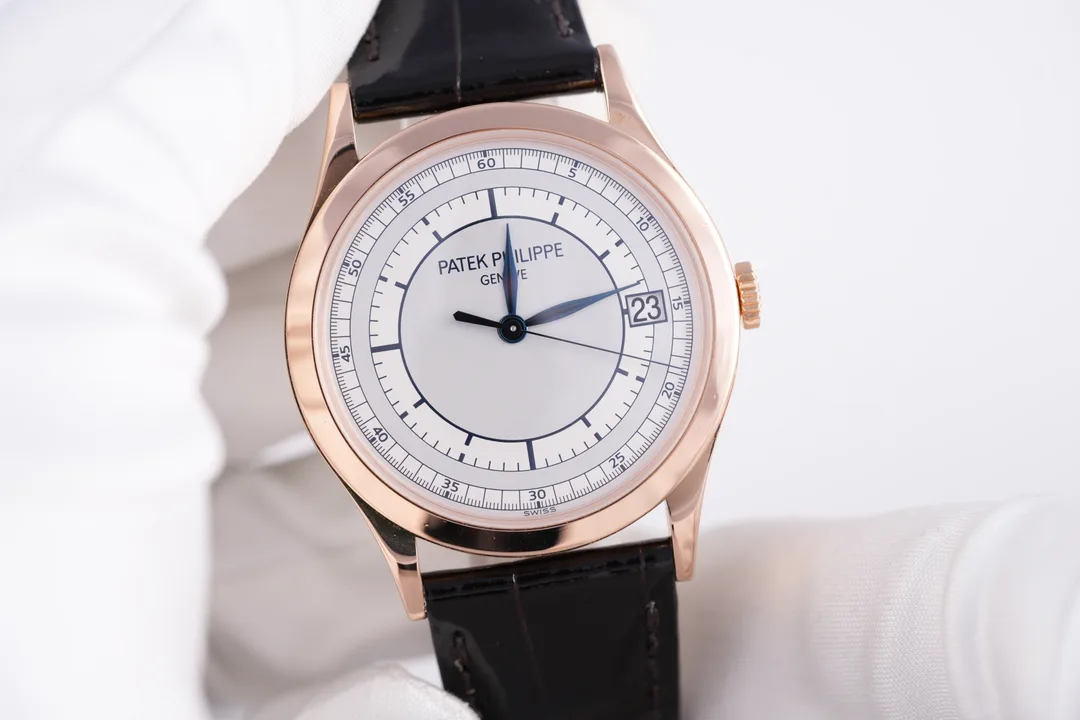 Patek Philippe Calatrava, Ref. 5296R-001, silver dial, 18K Rose Gold case luxury watch – view 2