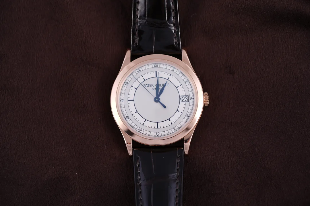 Patek Philippe Calatrava, Ref. 5296R-001, silver dial, 18K Rose Gold case luxury watch – view 6