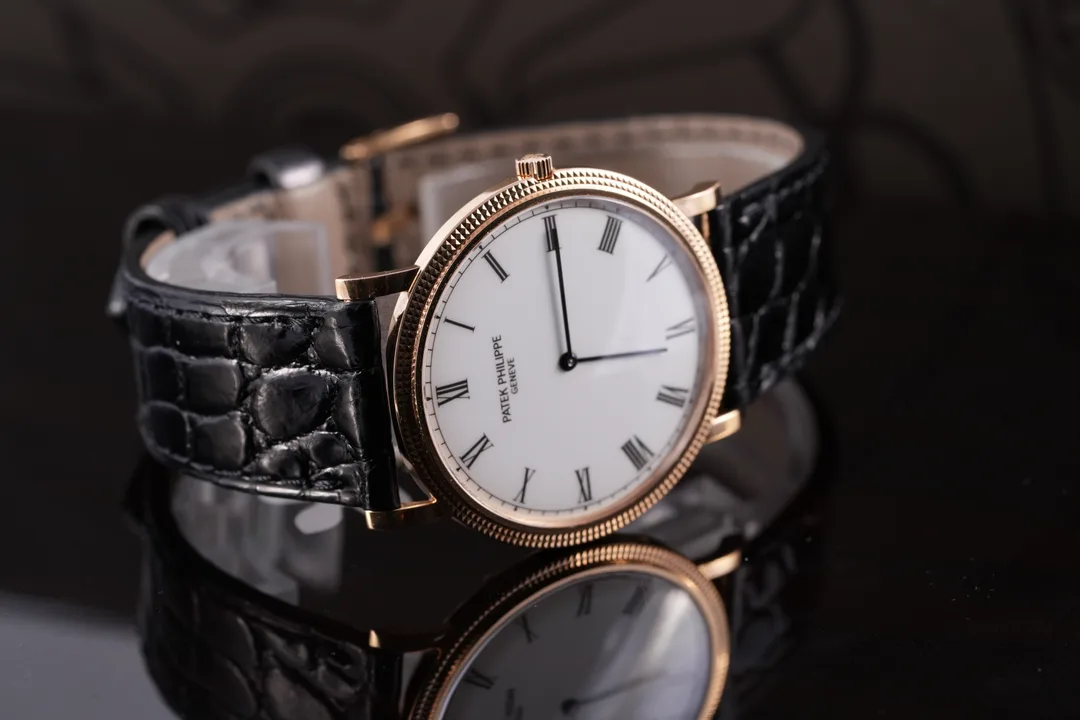 Patek Philippe Calatrava, Ref. 3520-D, white dial, 18K Pink Gold case luxury watch – view 4