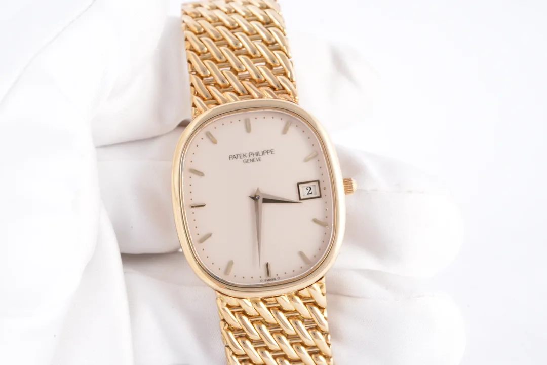 Patek Philippe Golden Ellipse, Ref. 3747/17J, white dial, 18K Yellow Gold case luxury watch – view 2
