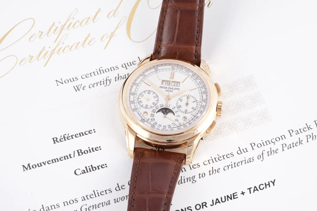 Patek Philippe Perpetual Calendar Chronograph, Ref. 5270J-001, silver dial, 18K Yellow Gold case luxury watch – view 8
