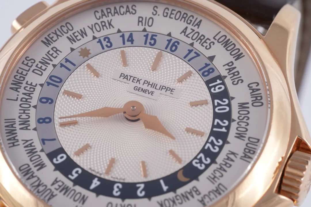 Patek Philippe World Time, Ref. 5110J-001, silver dial, 18K Yellow Gold case luxury watch – view 4