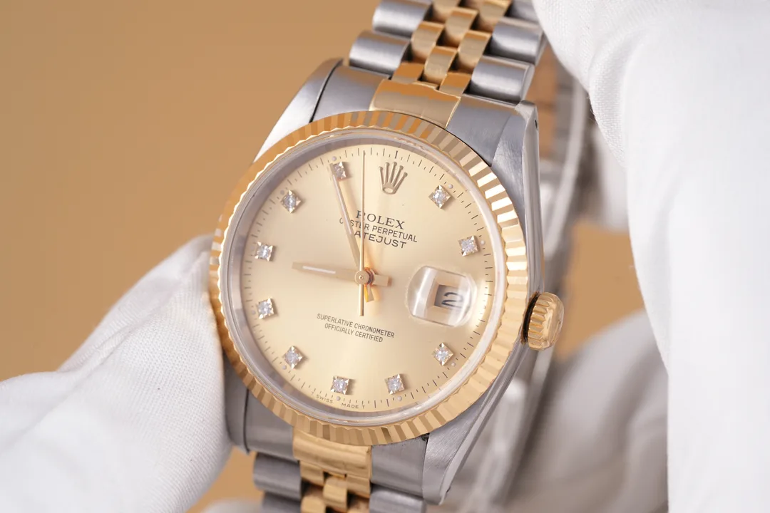Rolex Datejust, Ref. 16233, champagne dial, 18K Gold and Steel case luxury watch – view 2