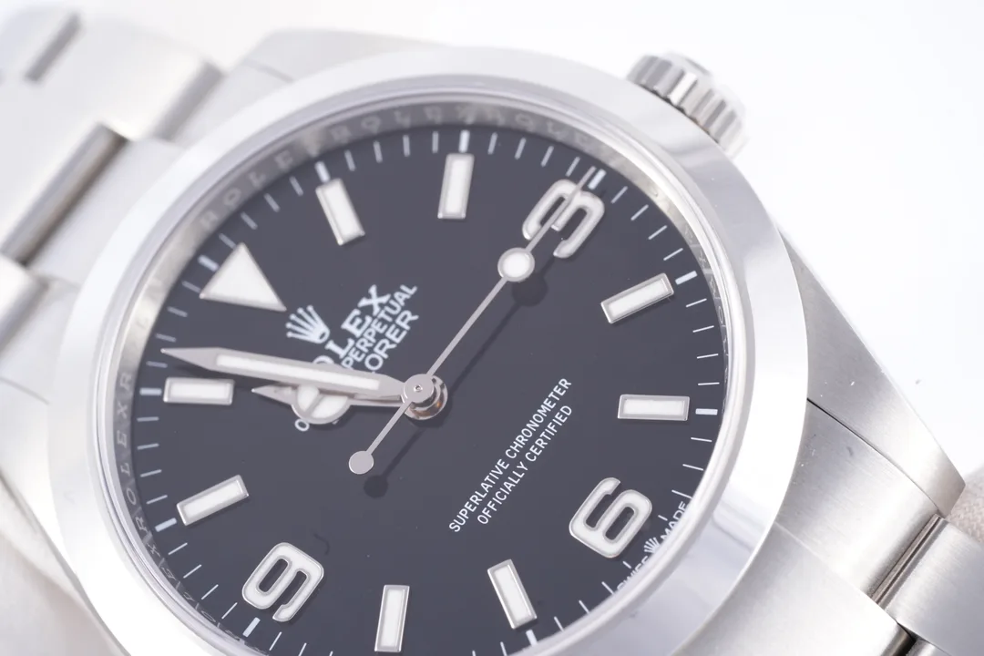Rolex Explorer, Ref. 224270, black dial, Stainless Steel case luxury watch – view 4