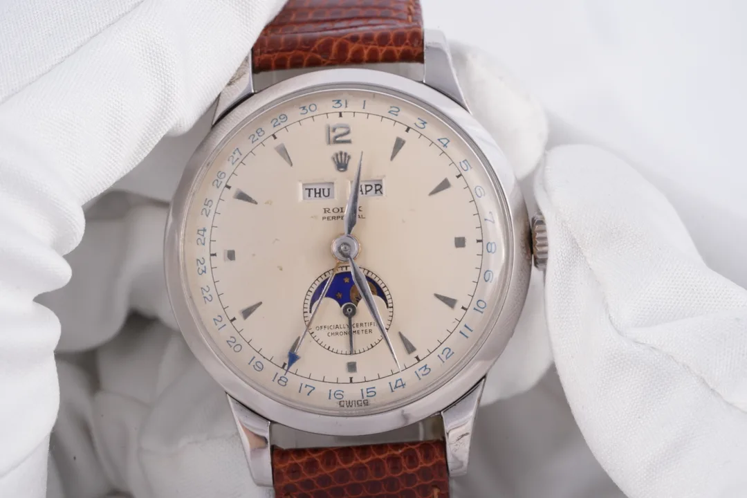 Rolex Padellone, Ref. 8171, silver dial, Stainless Steel case luxury watch – view 2