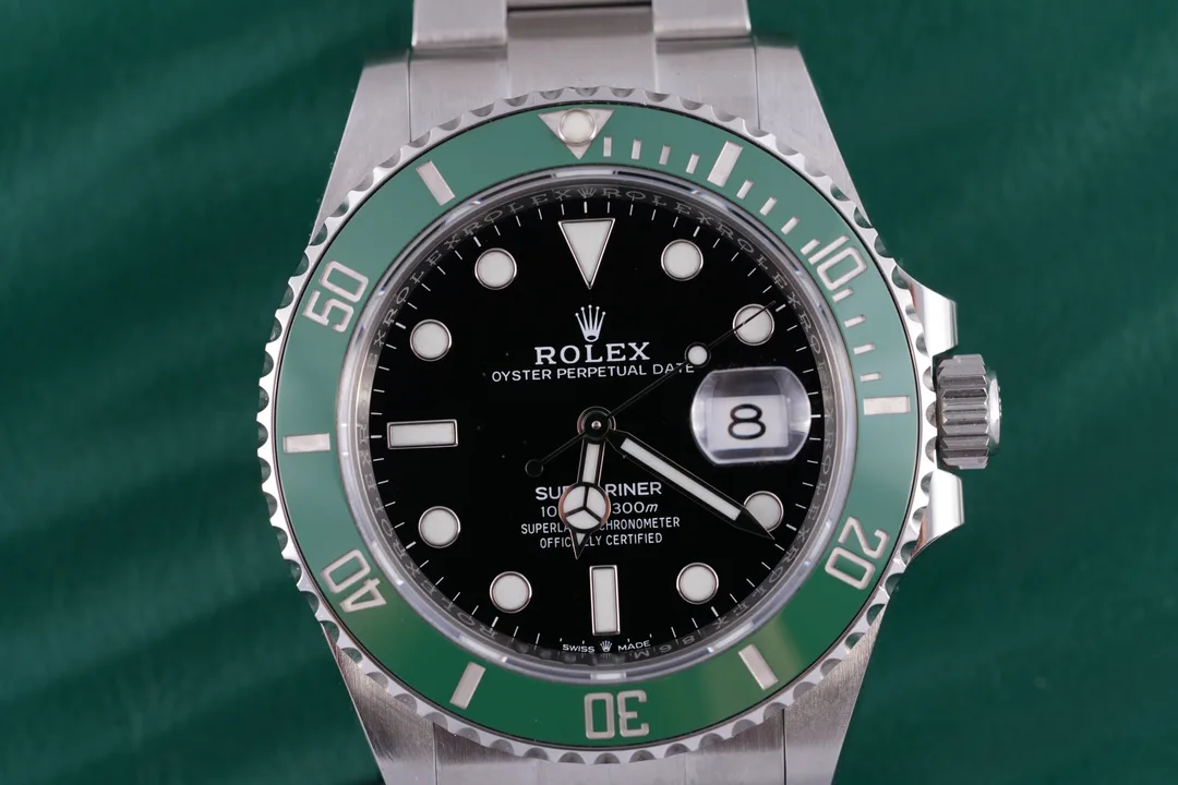 Rolex Submariner Date 'Starbucks', Ref. 126610LV, black dial, Stainless Steel case luxury watch – view 3