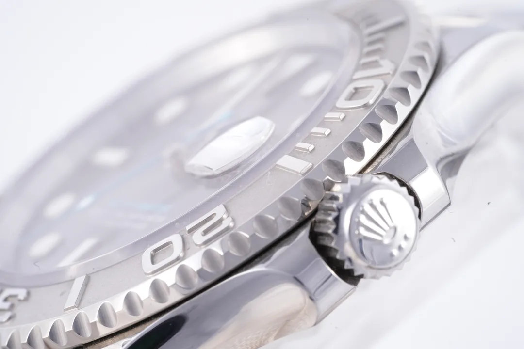 Rolex Yacht-Master 40, Ref. 126622, grey dial, Stainless Steel case luxury watch – view 3