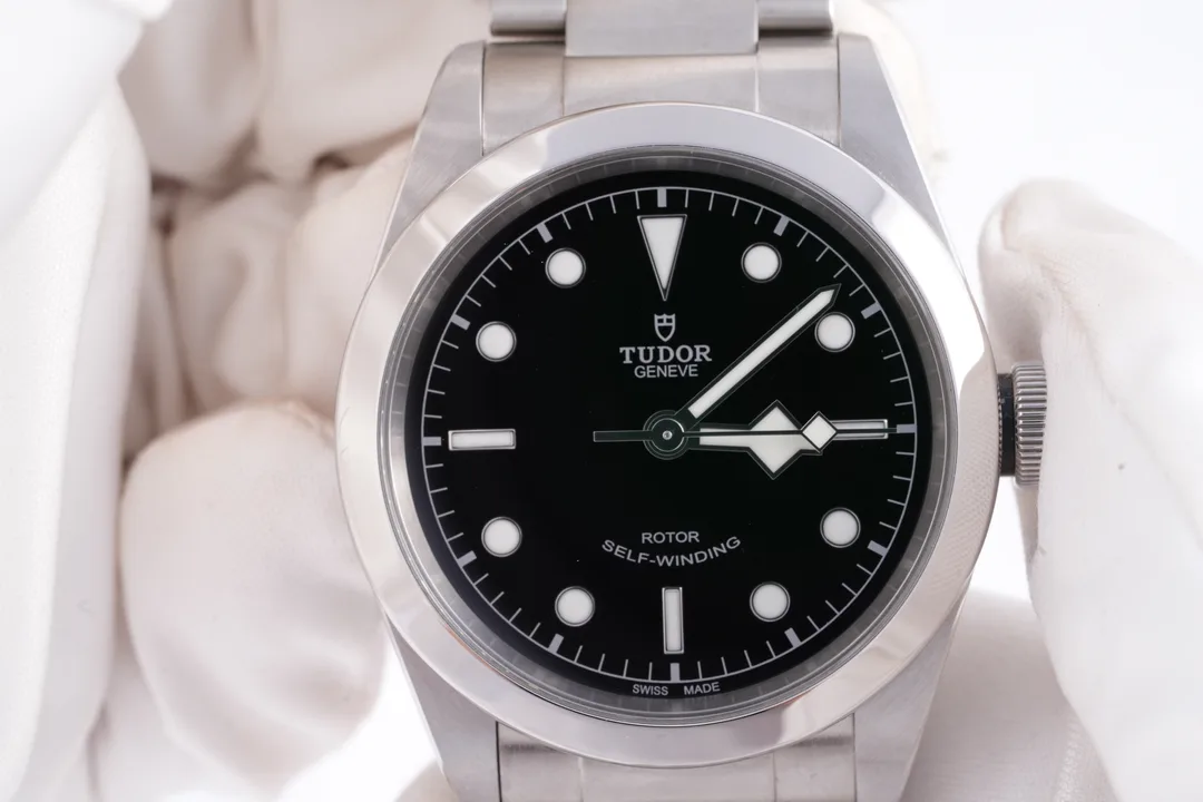 Tudor Black Bay 41, Ref. 79540, black dial, Stainless Steel case luxury watch – view 3