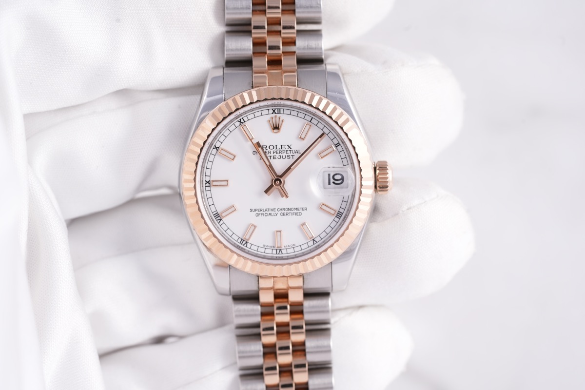 Rolex Datejust, Ref. 178271, white dial, 18K Rose Gold and Steel case luxury watch – view 2