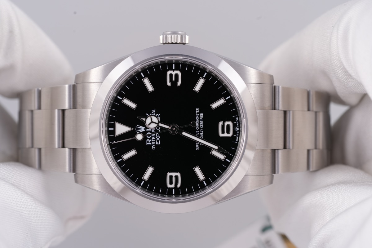 Rolex Explorer, Ref. 124270, black dial, Stainless Steel case luxury watch – view 2