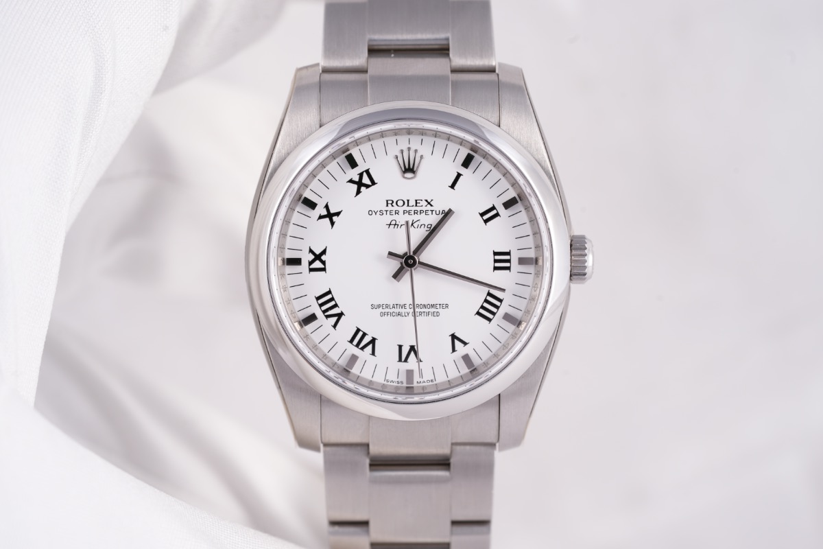 Rolex Oyster Perpetual, Ref. 114200, white dial, Stainless Steel case luxury watch – view 2