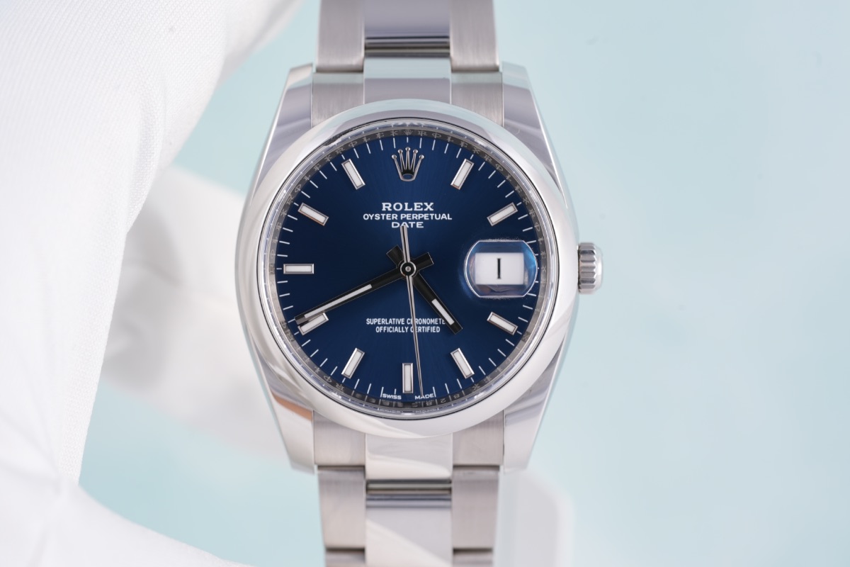 Rolex Oyster Perpetual Date, Ref. 115200, blue dial, Stainless Steel case luxury watch – view 4