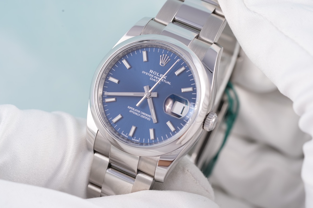 Rolex Oyster Perpetual Date, Ref. 115200, blue dial, Stainless Steel case luxury watch – view 5